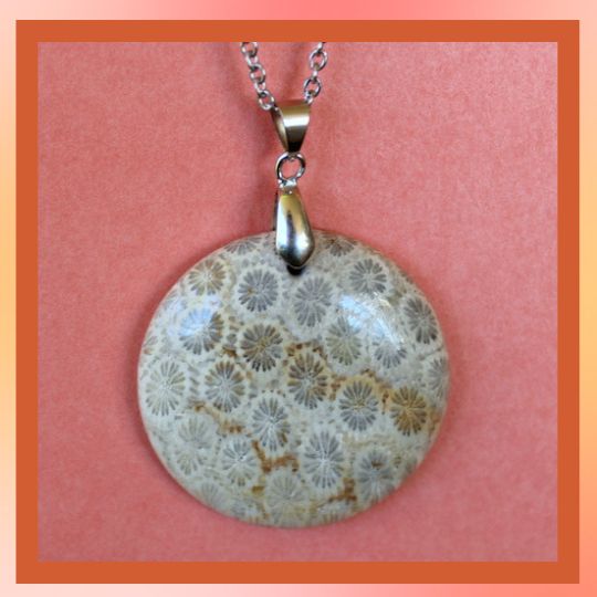 Pendentifs en Corail de fossiles d'Agate