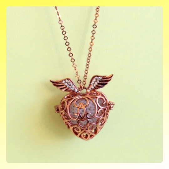 Les Pendentifs Bola